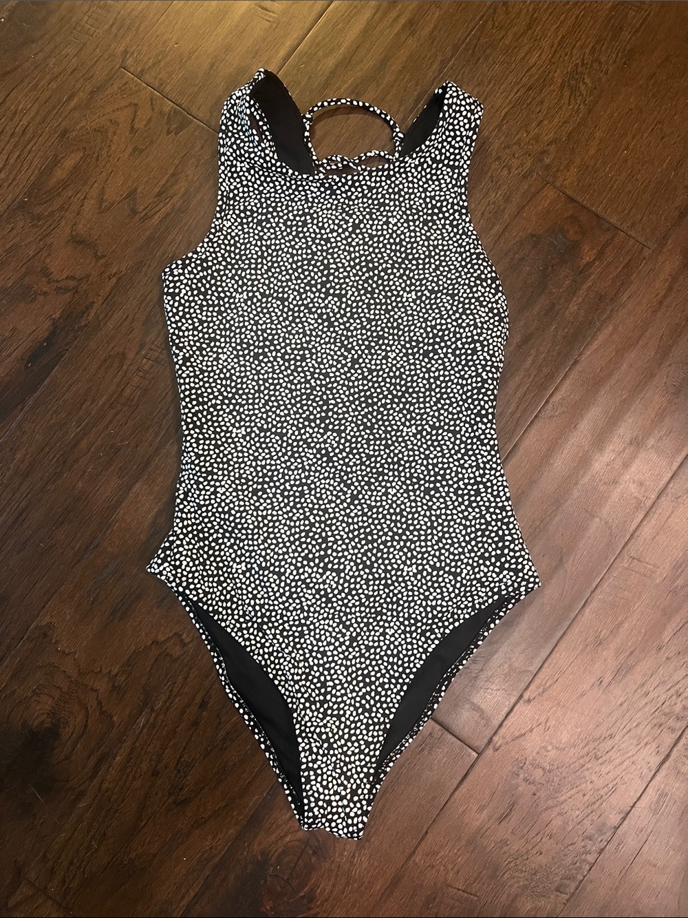 BuffBunny Blk/W Dot High-Neck Lace Up Low Back One-Piece Swimsuit EUC Small